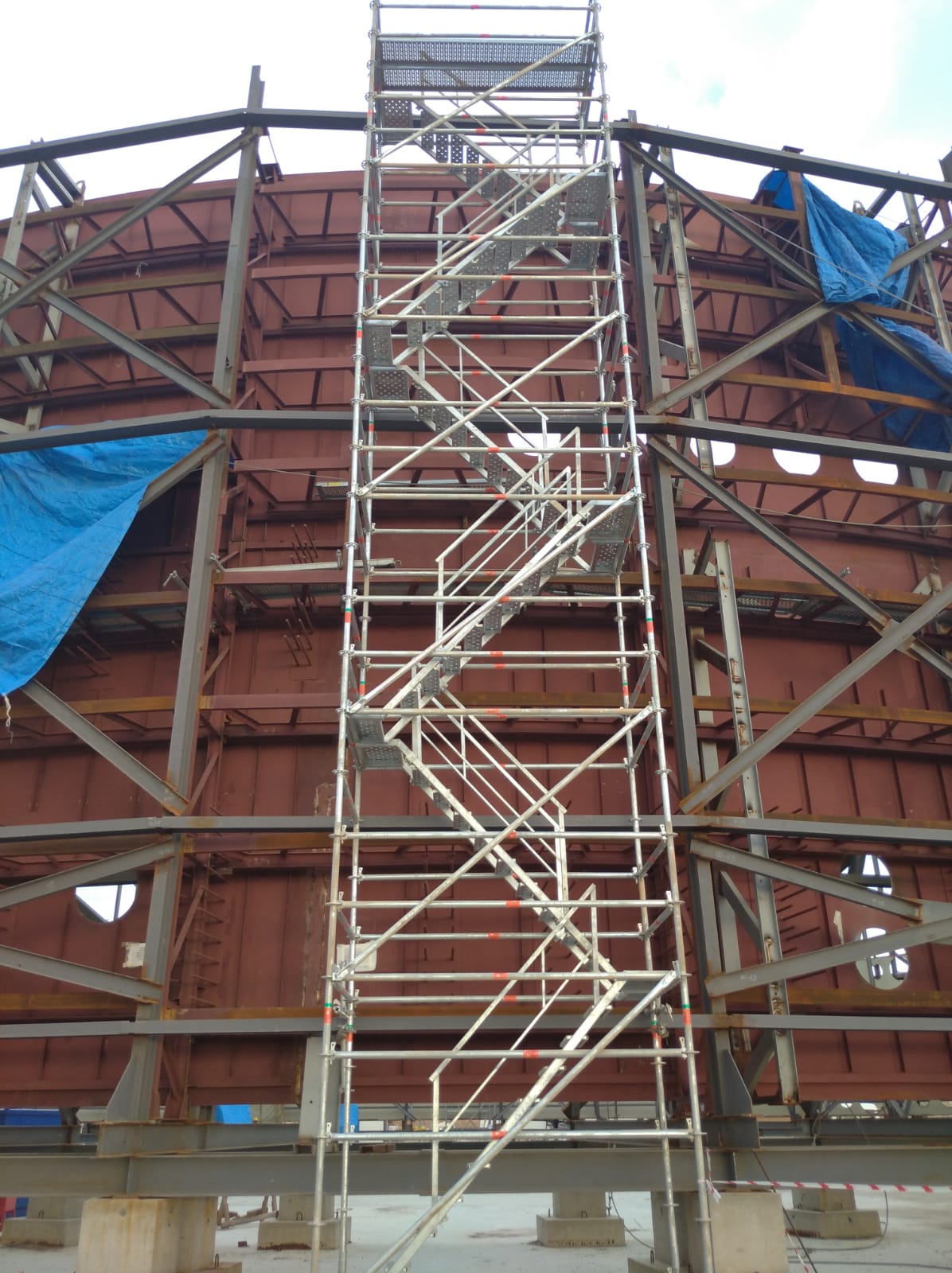 yagmur scaffolding stair tower 03 - Multidirectional Scaffolding System